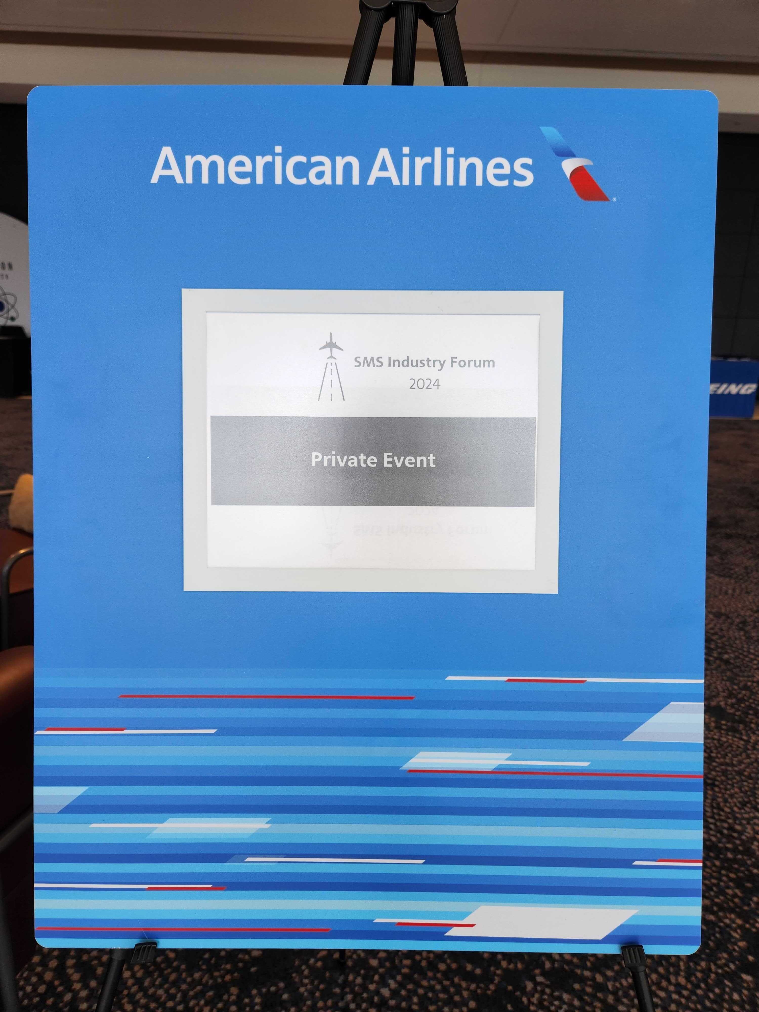 American Airlines 가 주최한 SMS Industry Forum 2024 행사 안내판