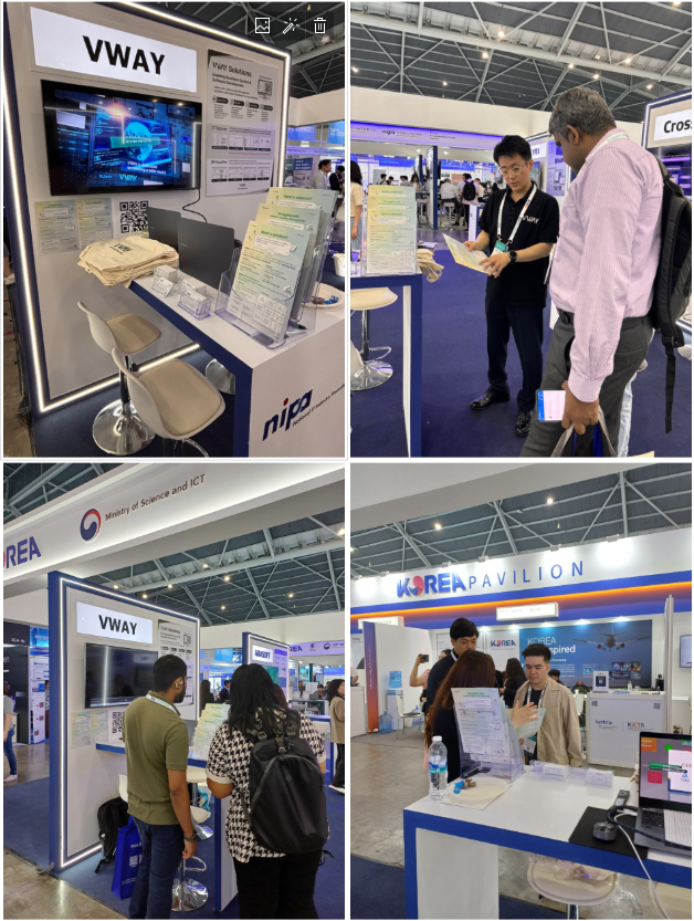 싱가포르 엑스포에서 열린 ATxSG / CommunicAsia 2025 의 브이웨이 부스 사진 4장 — NIPA 관 안의 VWAY 부스와 솔루션 안내판, 해외 방문객에게 자료를 설명하는 모습, 과학기술정보통신부 KOREA PAVILION 전경
